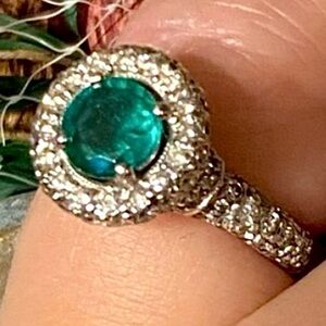 Emerald Ring Diamond Halo with Diamond Setting Custom made Excellent